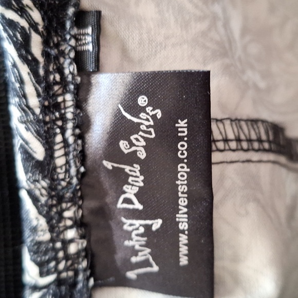 Living Dead Souls White Skulls Dress Size Medium - Picture 4 of 4